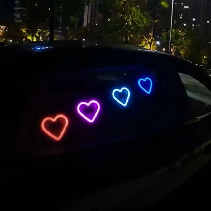 Cœur Lumineux LED Solaire pour Vitre de Voiture - Lumière d'Ambiance Sans Fil